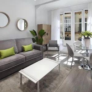 Bonito En Centro Histórico De Apartamento Málaga